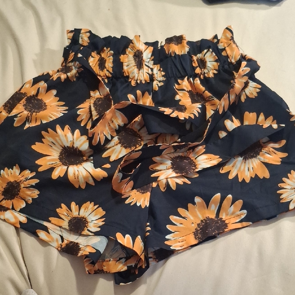 Shein Navy Blue Sunflower Shorts